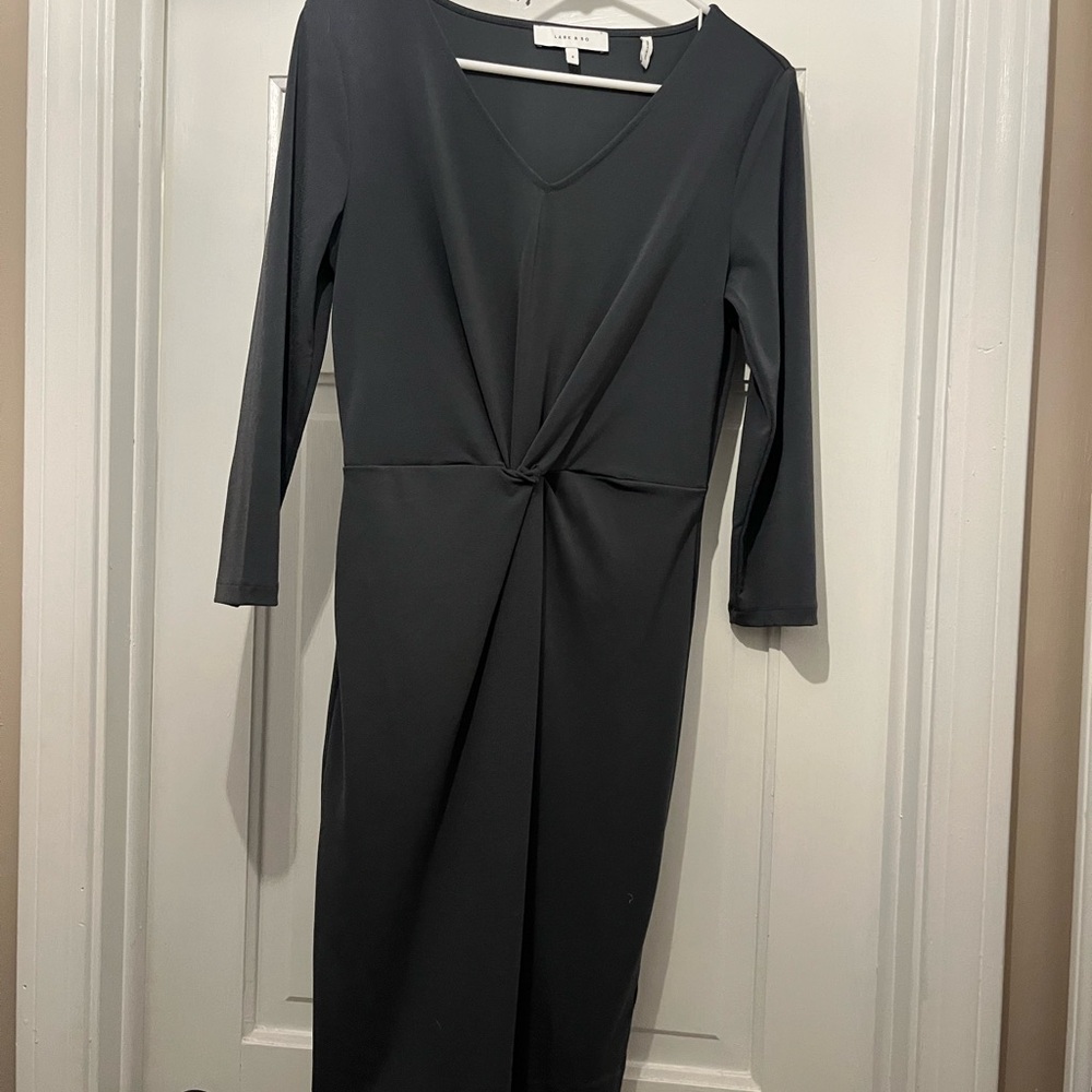 Lark&ro Charcoal gray Twist-Front V-Neck Midi Dress